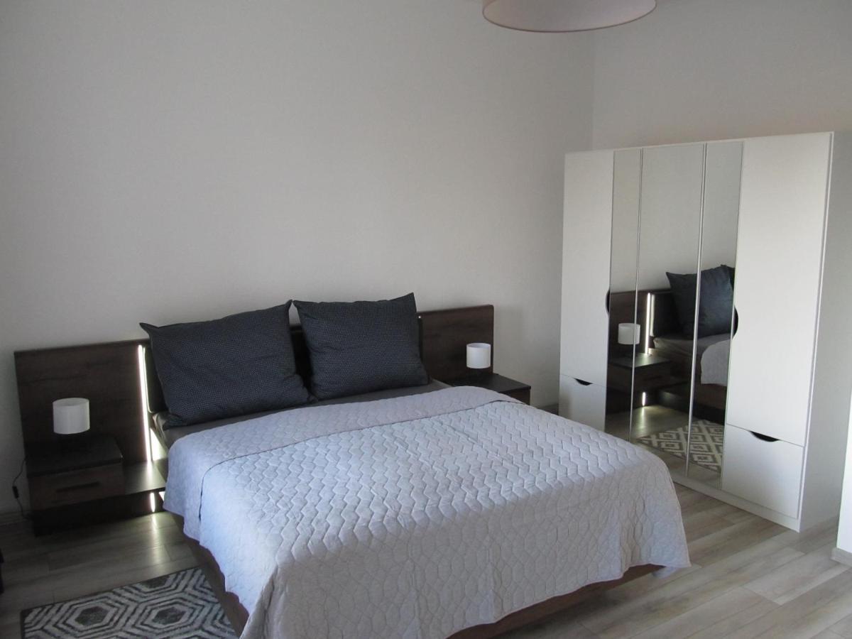 Appartment Ipsum Loebau Luaran gambar